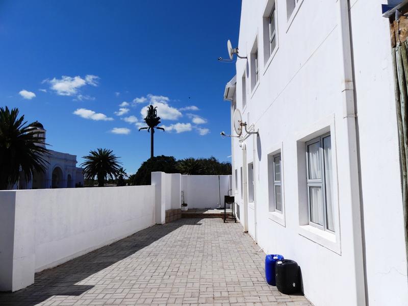 4 Bedroom Property for Sale in Golden Mile Western Cape